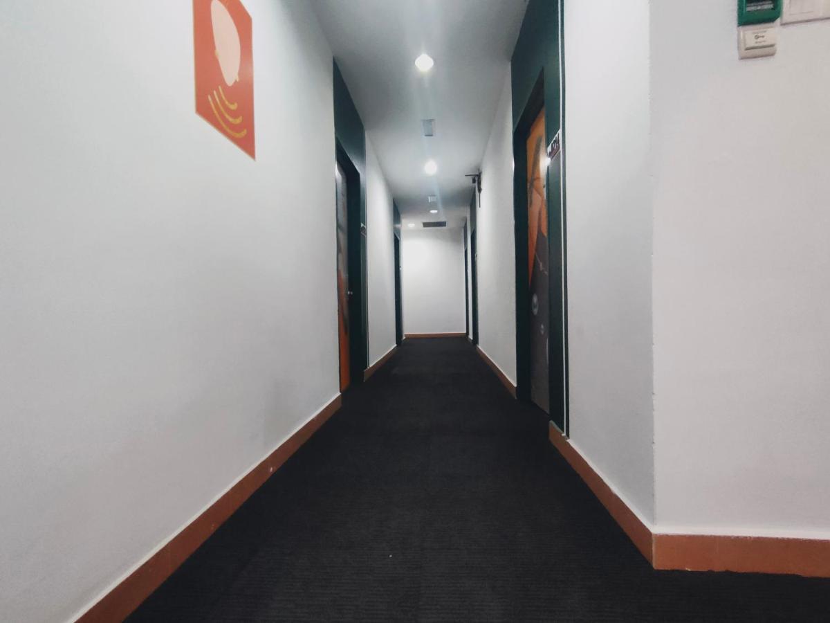 Allbes Parklands Hotel กลัง ภายนอก รูปภาพ